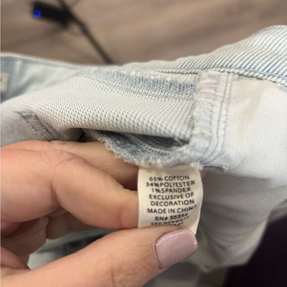 Artisan NY Blue and White Striped Straight Leg Jeans Embroidered Detail Size 6 - Picture 7 of 7